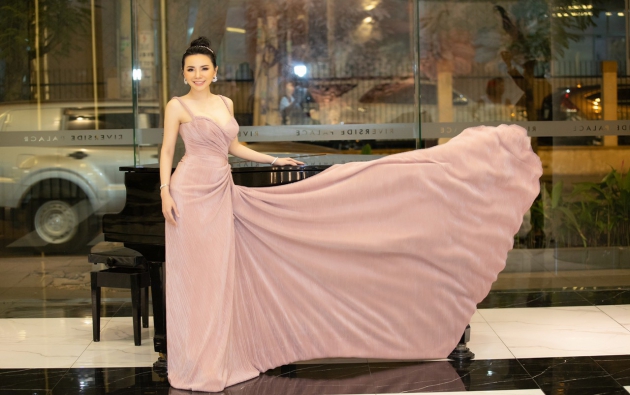 Hoa hậu Châu Ngọc Bích ngồi ghế nóng cuộc thi Hoa hậu Doanh nhân Việt Nam Toàn cầu 2020